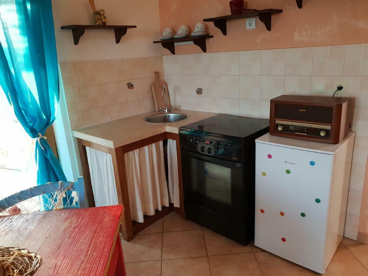 Levanda Appartamento Pola Esterno foto